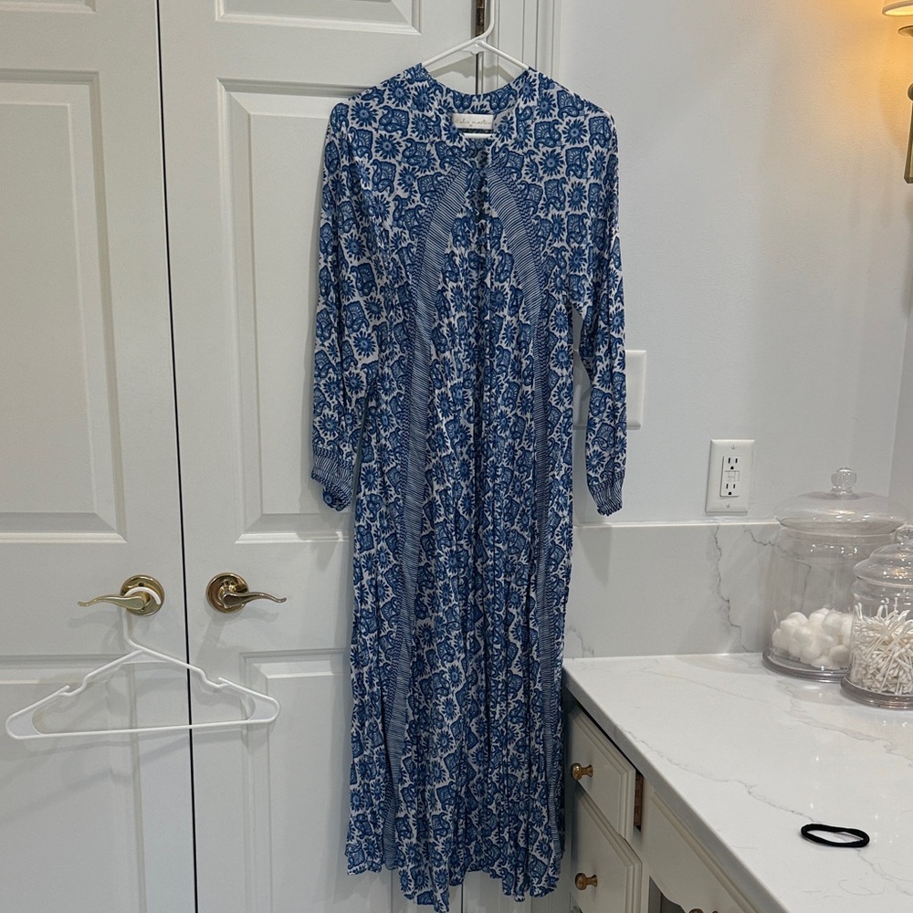 Natalie Martin Blue Floral Long Sleeve Dress